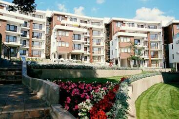 هتل Messambria Beach Apartments