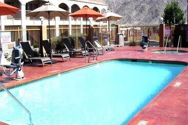 فندق Oasis Inn And Suites Joshua Tree 29 Palms