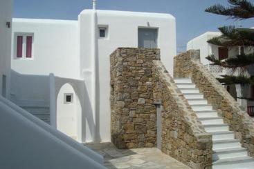 Elena Studios & Suites