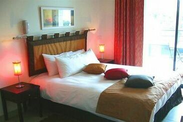 هتل آپارتمان Eza Vista