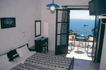 هتل Atrium Of Alonissos