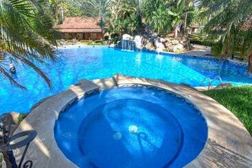 فندق Casa Conde Del Mar