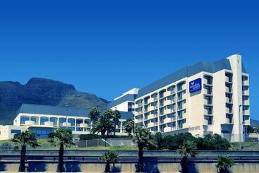 호텔 Garden Court Nelson Mandela Boulevard