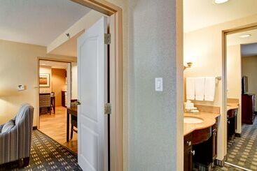 فندق Homewood Suites By Hilton Toronto Mississauga