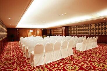 Phuket Graceland Resort and Spa