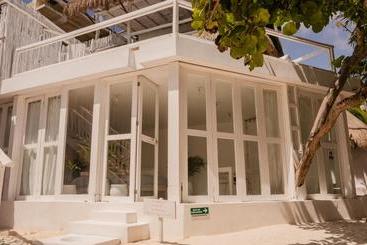 هتل Shambala Petit  Tulum