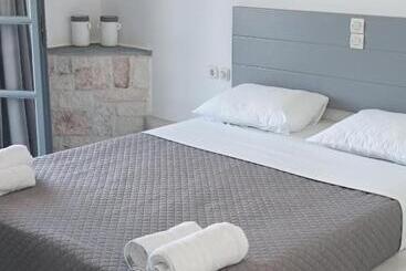 Отель Naxos Summerland Resort