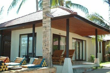 Seascape Beach Resort