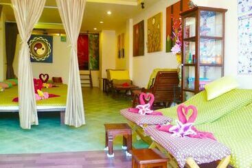 Seascape Beach Resort