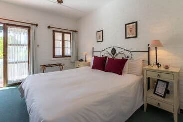 هتل Don Antonio Posada