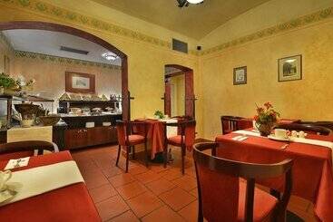 Ea Hotel Jeleni Dvur Prague Castle