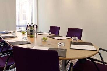 هتل Hilton Garden Inn Birmingham Brindleyplace