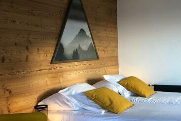 هتل Hôtel Chalet Royal