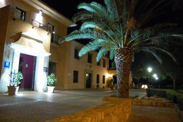 هتل Hacienda Atalaya