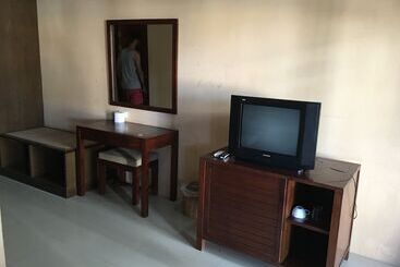 Отель Drop In Club Resort & Spa