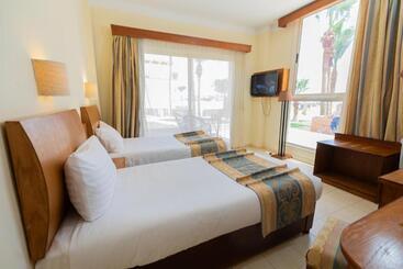 Hotel Empire Beach Aqua Park