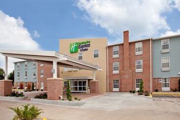 Holiday Inn Express Hotel & Suites North Kansas City, An Ihg