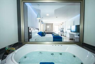 Servatur Casablanca Suites & Spa - Adults Only