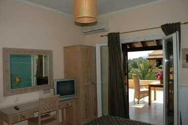 Aparthotel Spiti Nikos