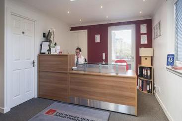 Fountain Court EQ 2 Apartments