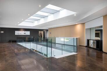 Ac Hotel Milano By Marriott