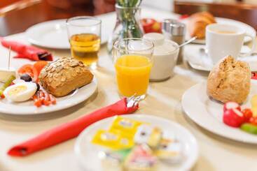 هتل Czarna Róża