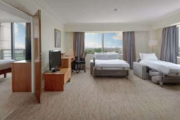 בית מלון כפרי Hilton Dublin Airport