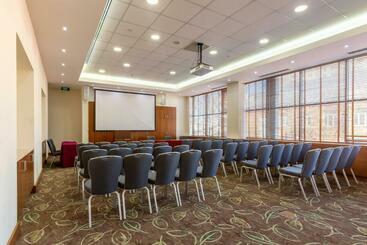 هتل Holiday Inn Moscow Sokolniki, An Ihg