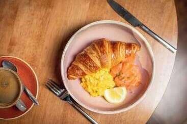 בית מלון כפרי Kilkenny Pembroke