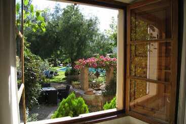 فندق ريفى Finca Ca'n Quatre