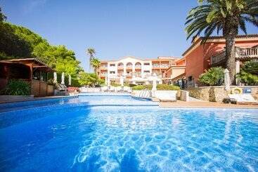 هتل Cala Del Pi Adults Only