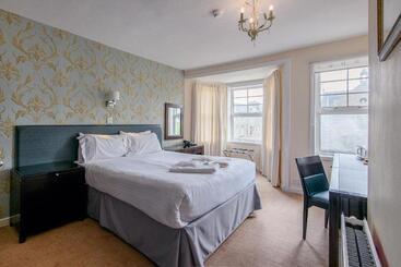 ホテル The Portland