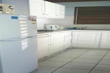 هتل Tradewinds Villas