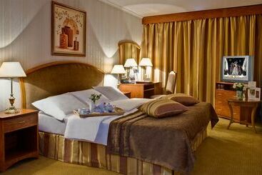 هتل Korston Club  Moscow