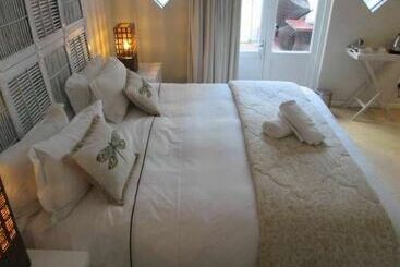هتل Dunkley House