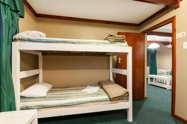 هتل Pine Lodge Resort