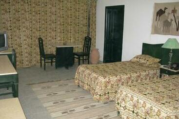 هتل Swisscare Nuweiba Resort