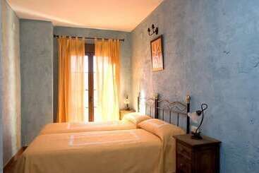 Aparthotel Rural 12 Caños