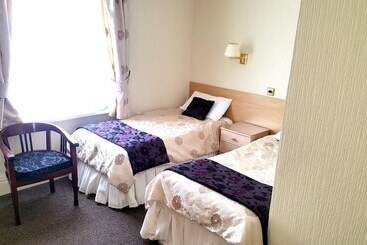 Clifton Park Hotel   Exclusive To Adults