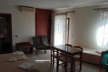 Dabassis Aparthotel