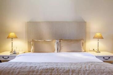 Hotel Aegean Suites, Santikos Collection