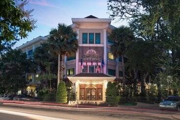 בית מלון כפרי Angkor Holiday