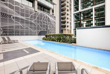 هتل Oaks Brisbane On Margaret Suites