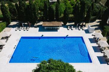 هتل Son Julia Country House & Spa