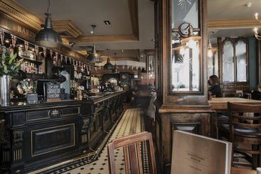 בית מלון כפרי The Sanctuary House