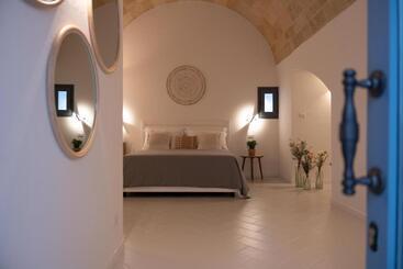 فندق Vecchia Mottola Albergo Diffuso