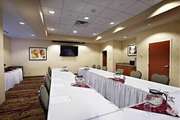 ホテル Marriott Fairfield Sudbury