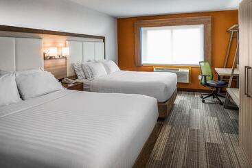 בית מלון כפרי Holiday Inn Express & Suites Halifax   Bedford, An Ihg