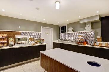 هتل Holiday Inn Express Whitby Oshawa, An Ihg