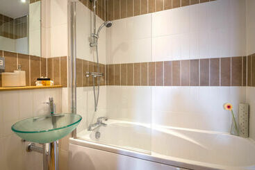 هتل The Postbox By Bridgestreet